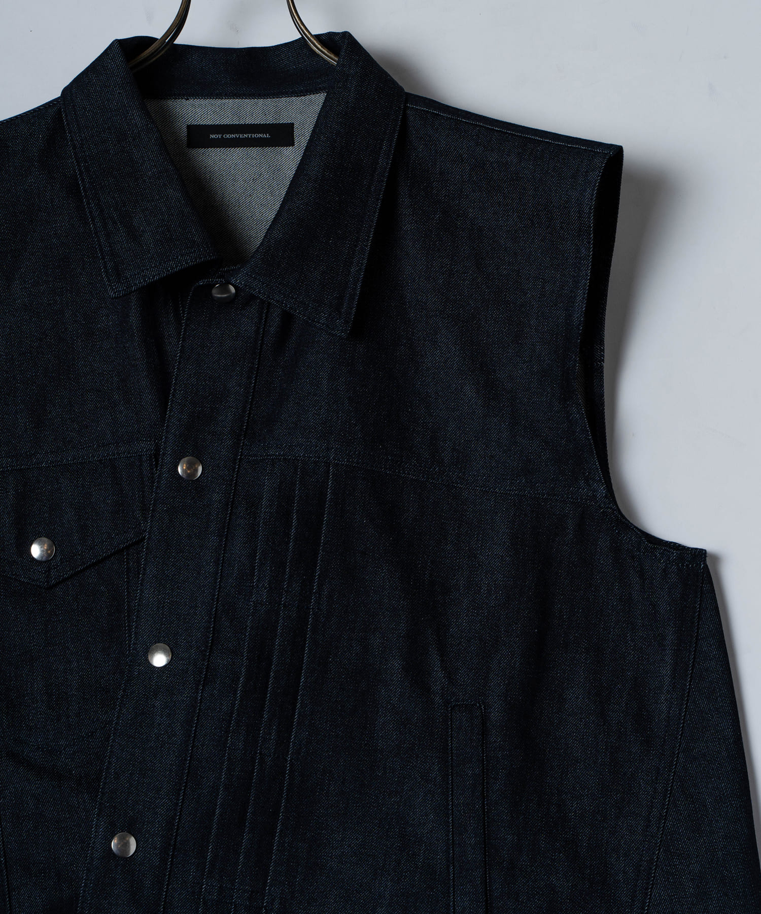 asymmetry denim vest / NOT CONVENTIONAL公式通販