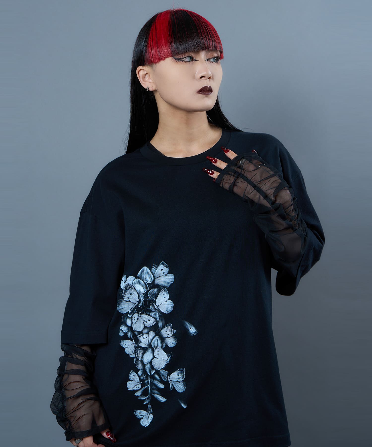 蝶々藤 tee