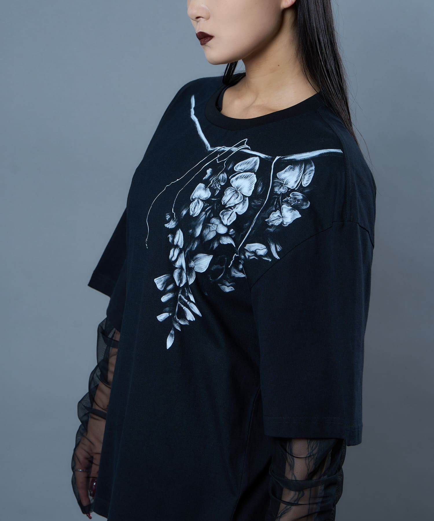 wisteria tee