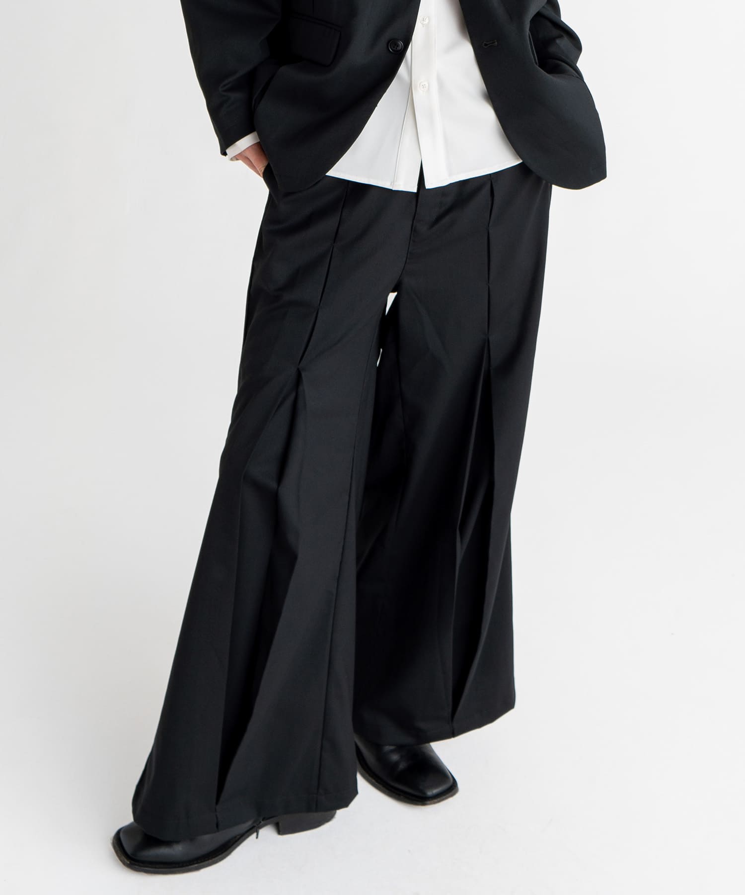 not conventional string pant パンツ ノットコンベンショナルnot conventional string pants（TOP