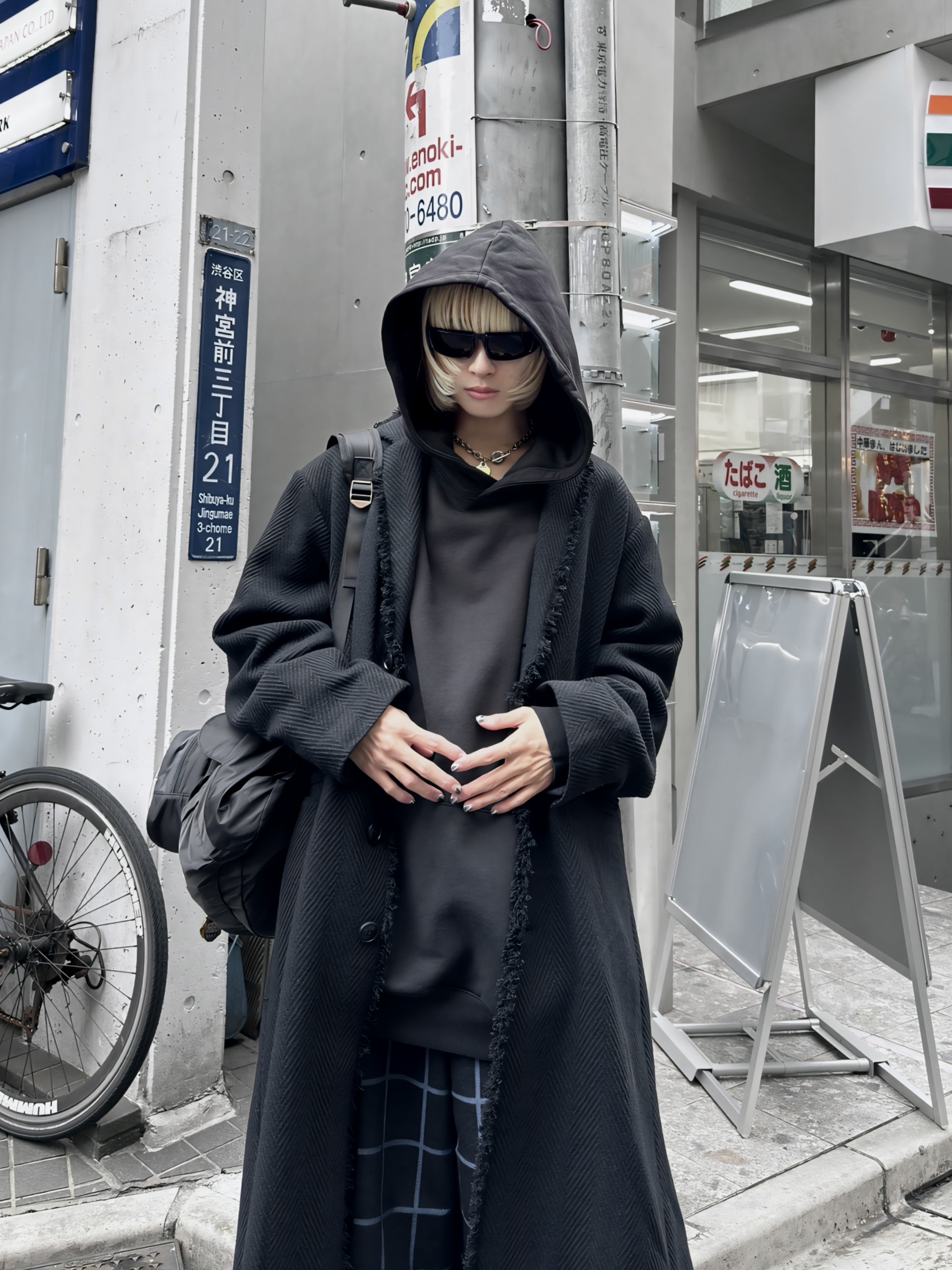 hoodie × long coat