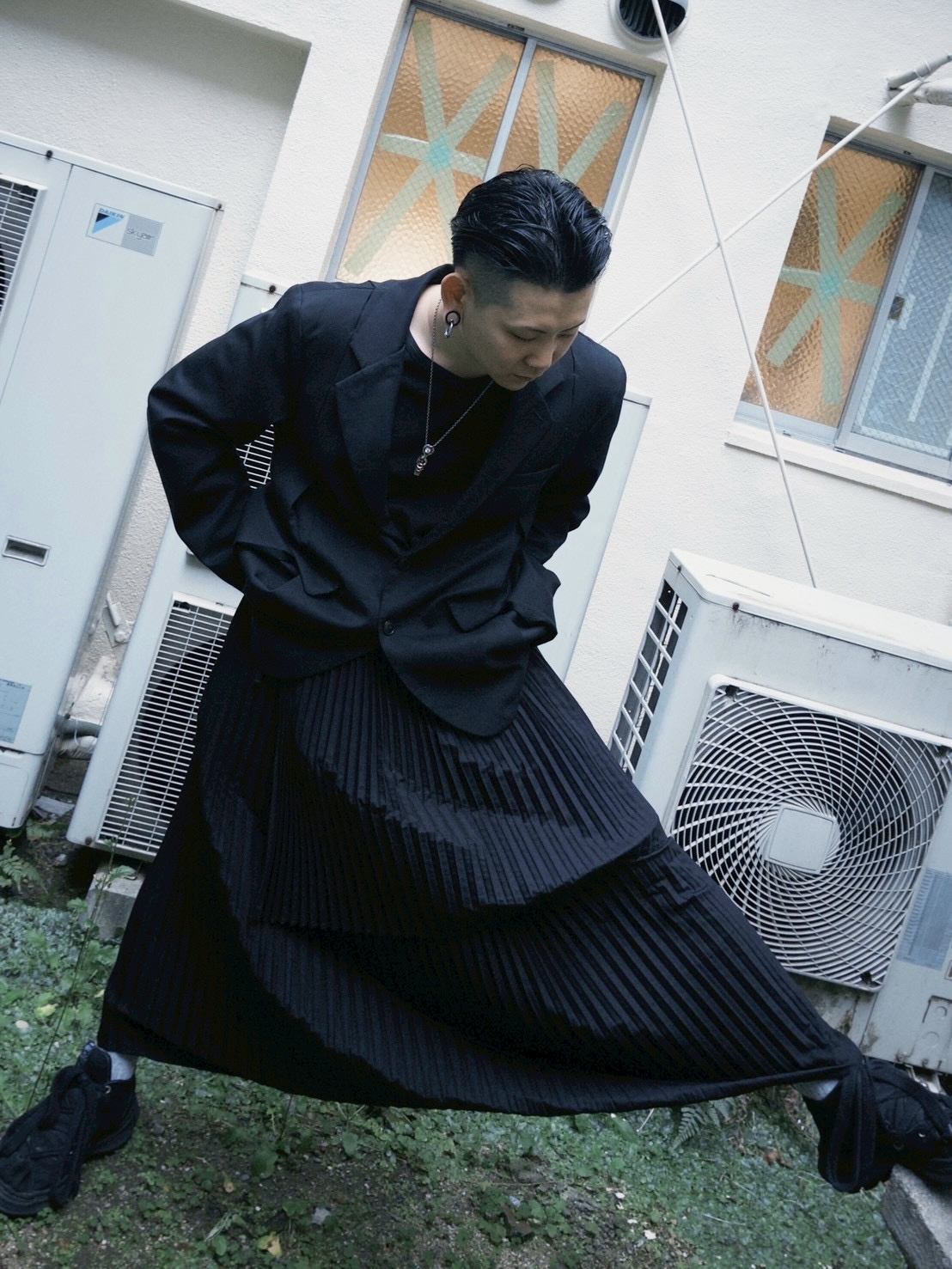 ensemble accordion pleats skirt